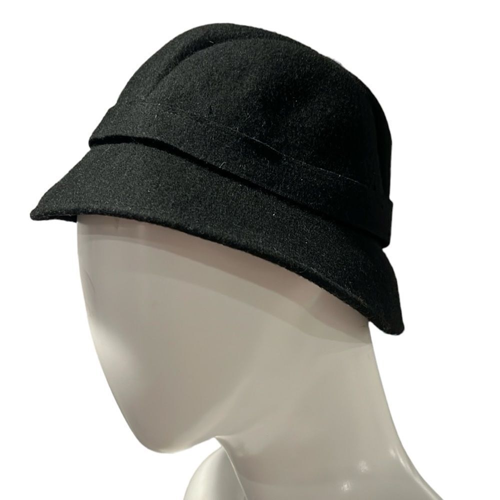 J.Crew black 100% wool bucket style hat size small/Medium